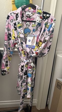 NWT Hello Kitty And Friends Lounge Robe L/XL