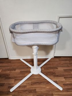 HALO BassiNest Next Generation Essentia Series Bassinet