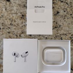 Apple AirPods Pro.  Look and work Like New!