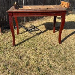 Table It Expands For Bigger Table 