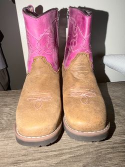Girl boots size 10