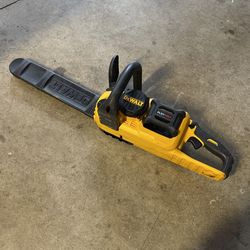 Chainsaw Dewalt With Charger But No Battery Bring Your Own Battery To Try