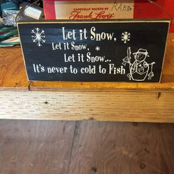 Small Hand Made Let It Snow Sign. 10 In X 5 In