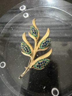 Vintage rhinestone brooch blue green floral leaf pin