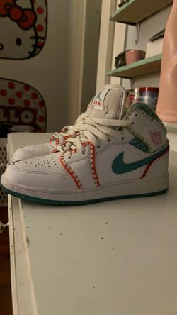 Jordan 1 mid 6y