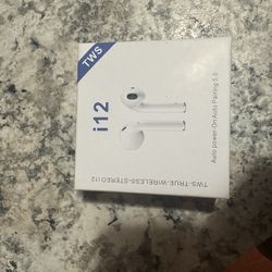 i12 airpods 