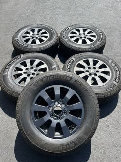 (5) 18” Toyota Wheels 265/70R18 Michelin Tires 