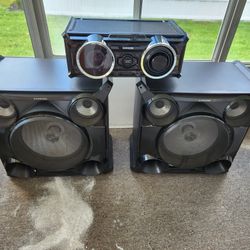 Samsung Premium HI-FI Component Audio System With Giga Sound Beats