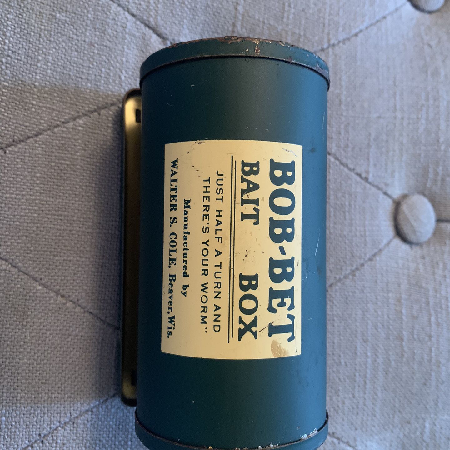 Antique Bob-Bet Bait Box for Sale in Vancouver, WA - OfferUp
