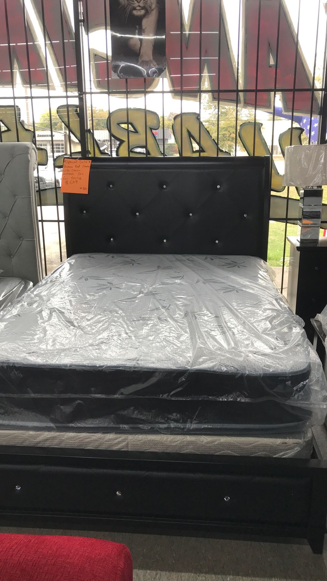 Special Sale❗️Queen Bed With Classic Mattress Set