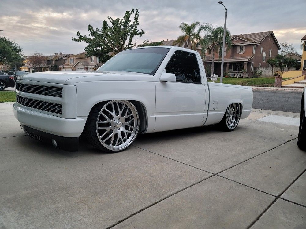 1996 Obs Gmc On Air Bags On 24 Inch Rims