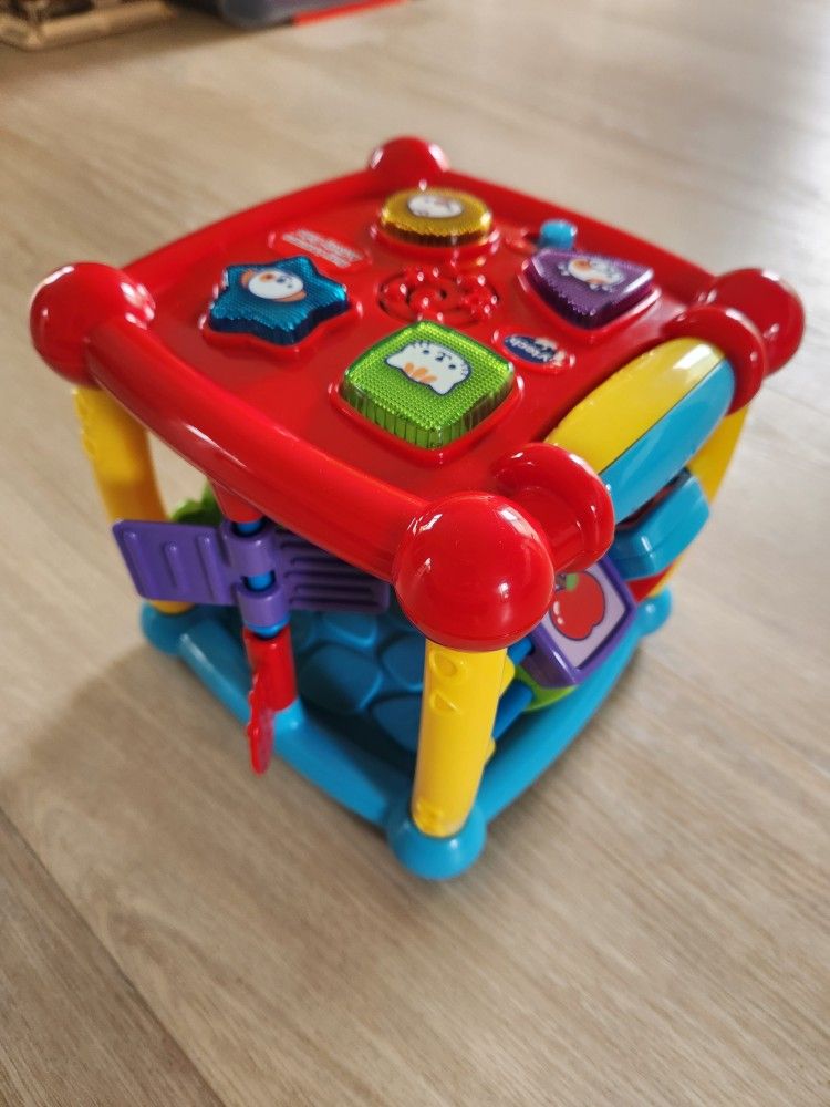 VTech Baby Busy Learners Activity Cube