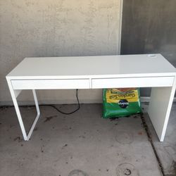 Ikea white computer desk