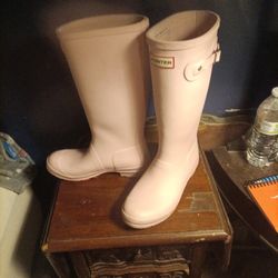 Girls Size 5 Powder Pick Knee High Hunter Boots  Only Wore Twice