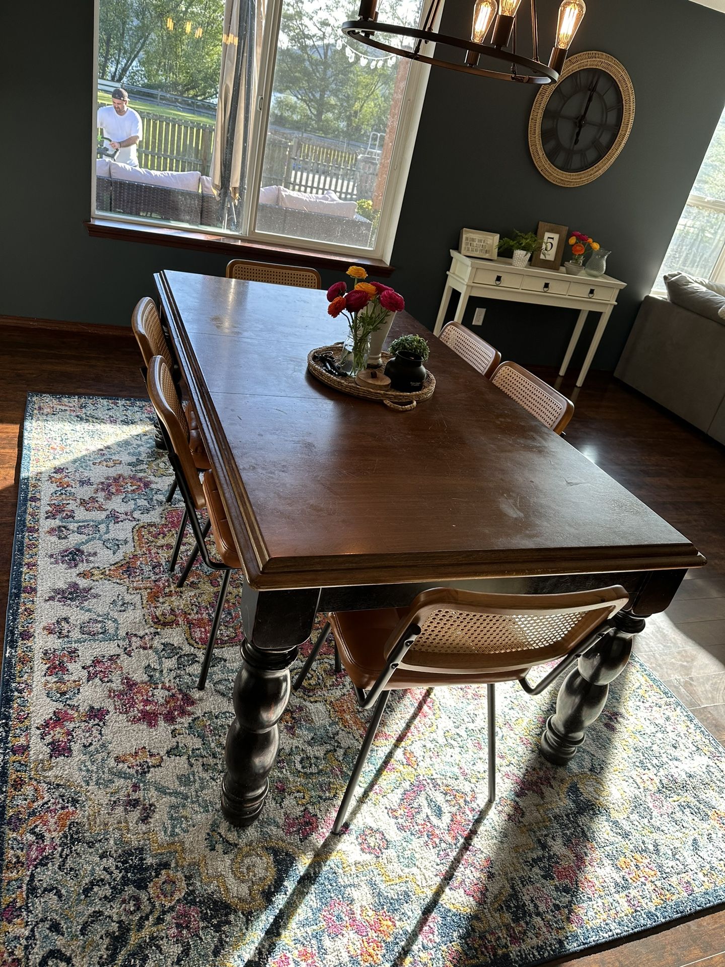 Dinning Table