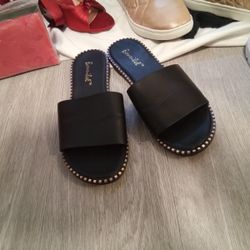 "Bonnibel" Black Faux Leather Slide Accent In Gold Size:7