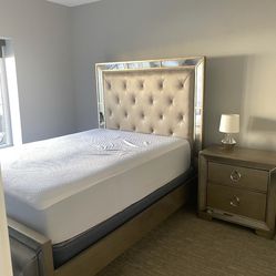 Queen Size Bed, Nightstand and Lamp