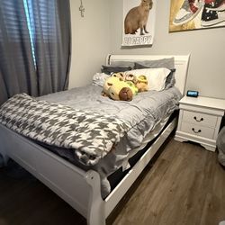 Full Size Bedroom Set