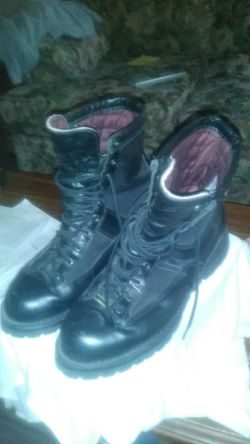 Brand new never worn Danner work boots size 13