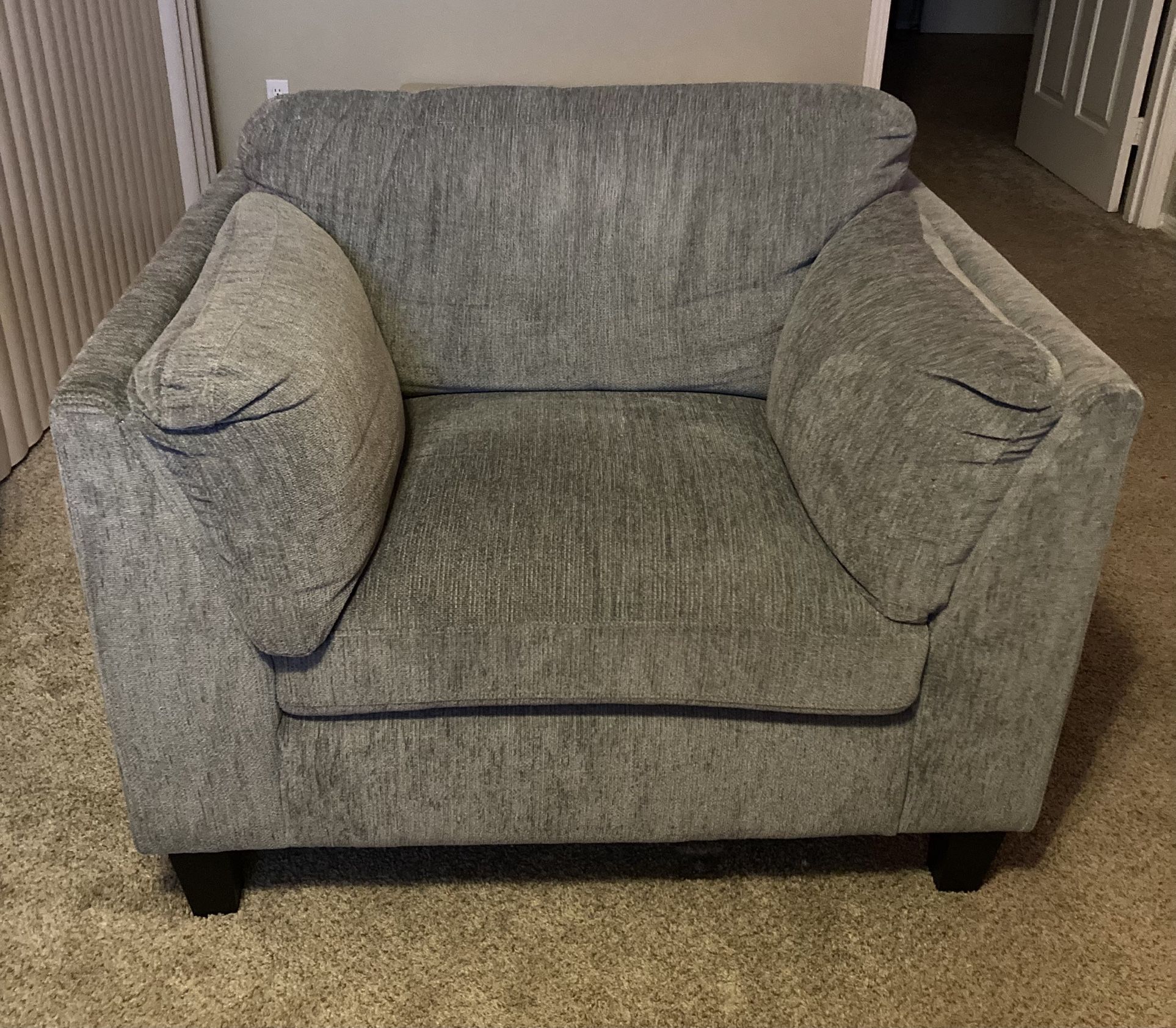 Lake view Accent Chair