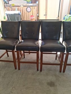 4 tall chairs