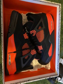 Jordan 4s Red Thunders (brand New)