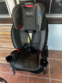 Graco 4-in-1 Convertible Car Seat - Excellent Condition