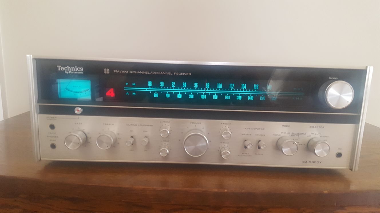Vintage Technics SA-5600X Quad-band Stereo Receiver