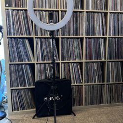 NEEWER 18” Ring Light With Stand/Bag/Accessories 