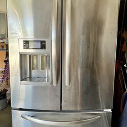 Kitchen aid Stainless French Door Refrigerator 