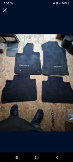 2007 Toyota Mats