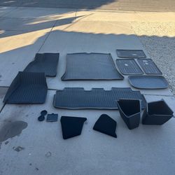 Tesla model Y 2024 - weather proof floor mats - $250