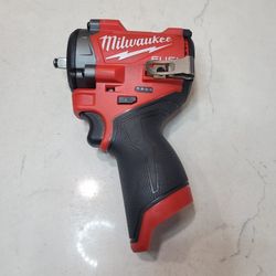 Milwaukee
M12 FUEL 12V Lithium-Ion Brushless Cordless Stubby 3/8 in. Impact Wrench (Tool-Only)