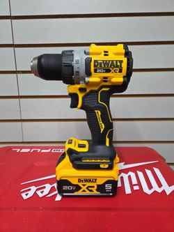 NEW DeWalt 20V XR Brushless Drill Driver With 5AH Battery