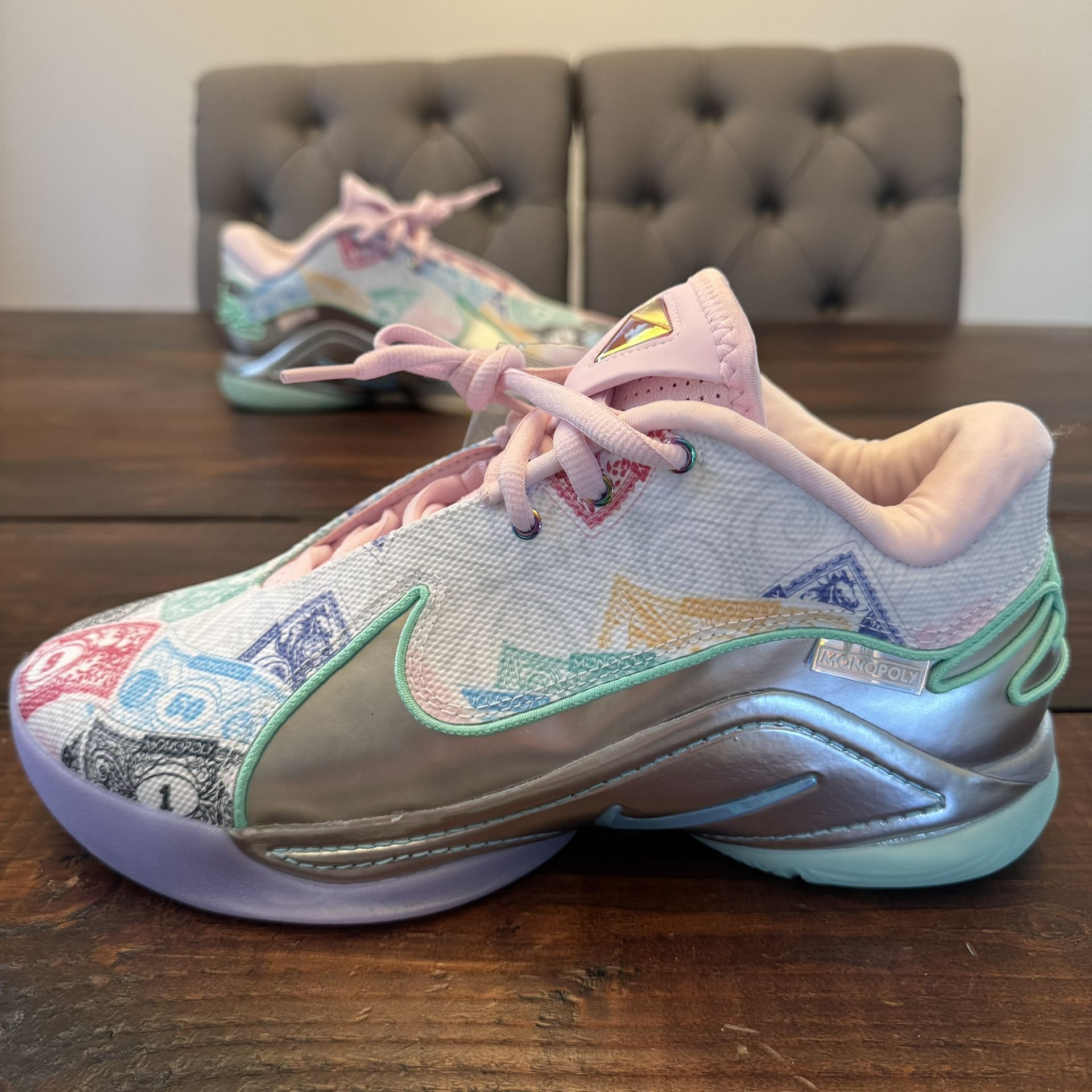 Nike Lebron 22 Monopoly Currency Basketball Shoes