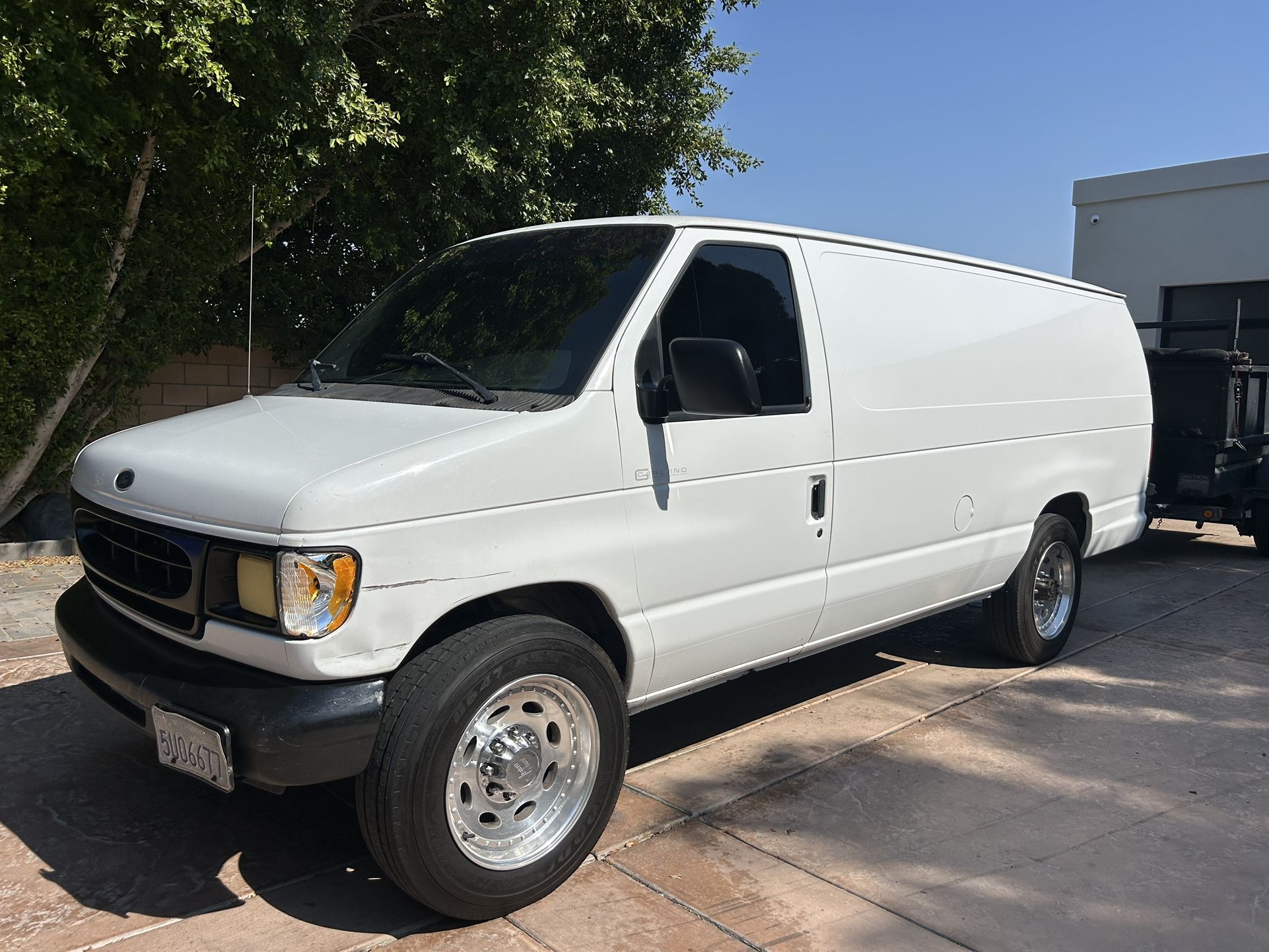 1998 Ford E-350