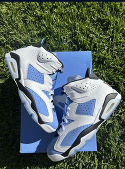 Jordan 6 UNC 