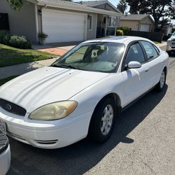2006 Ford Taurus