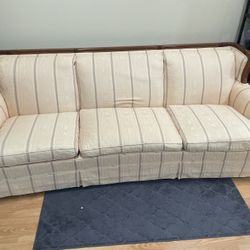 Free Couch 