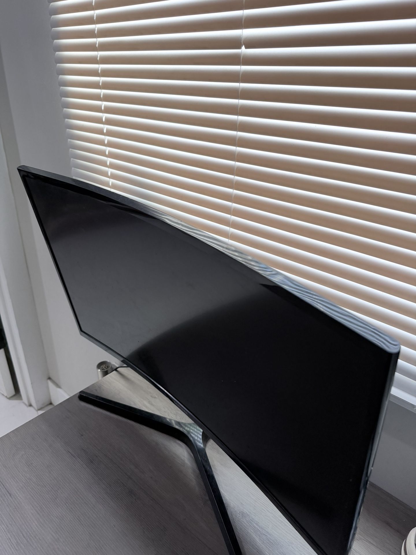 Samsung Curved Monitor