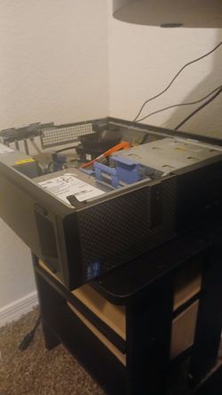 Dell optiplex 390, computer functions, cosmetic damage.
