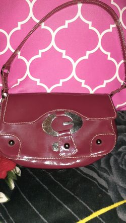 Bolso muy elegante.