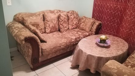 Soaf, love seat, center table and 2 side table, whole set