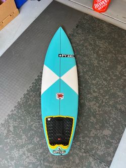 Pyzel Red Tiger | 5’5” | 21.3 L | NEAR MINT CONDITION Surfboard