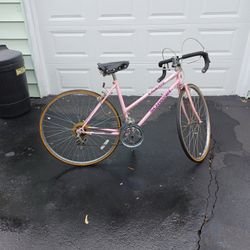 Pink Schwinn Caliente Bike 