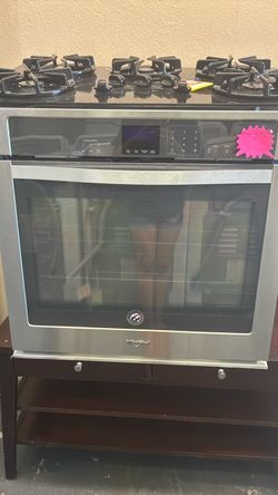 Nice like new Whirlpool wall oven