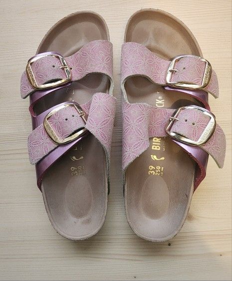 Pink Birkenstock Big Buckle In Ceramic Rose Pattern