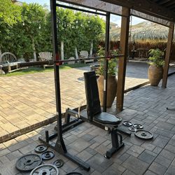 Cap Rack/ Weights/ Barbell / Bench 