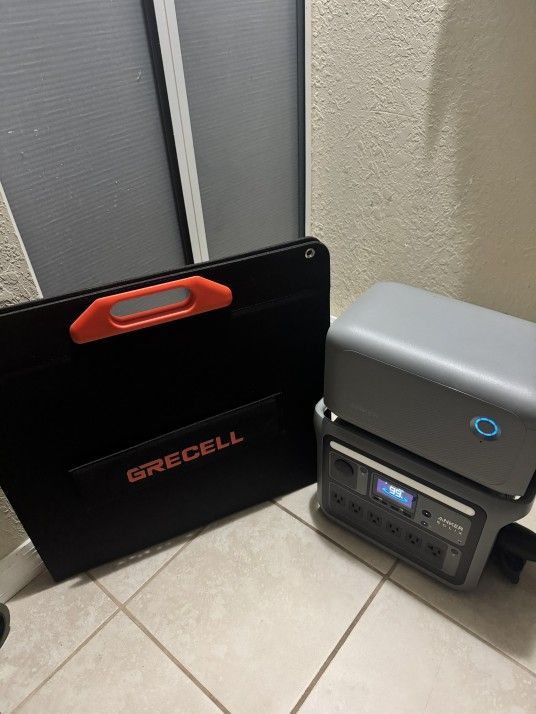 Anker SOLIX C1000 Portable Power Station and BP1000 Expansion Battery, 1800W Solar Generator, Full Charge in 58 Min, 200 W Solar Panel