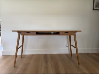 Desk - Article